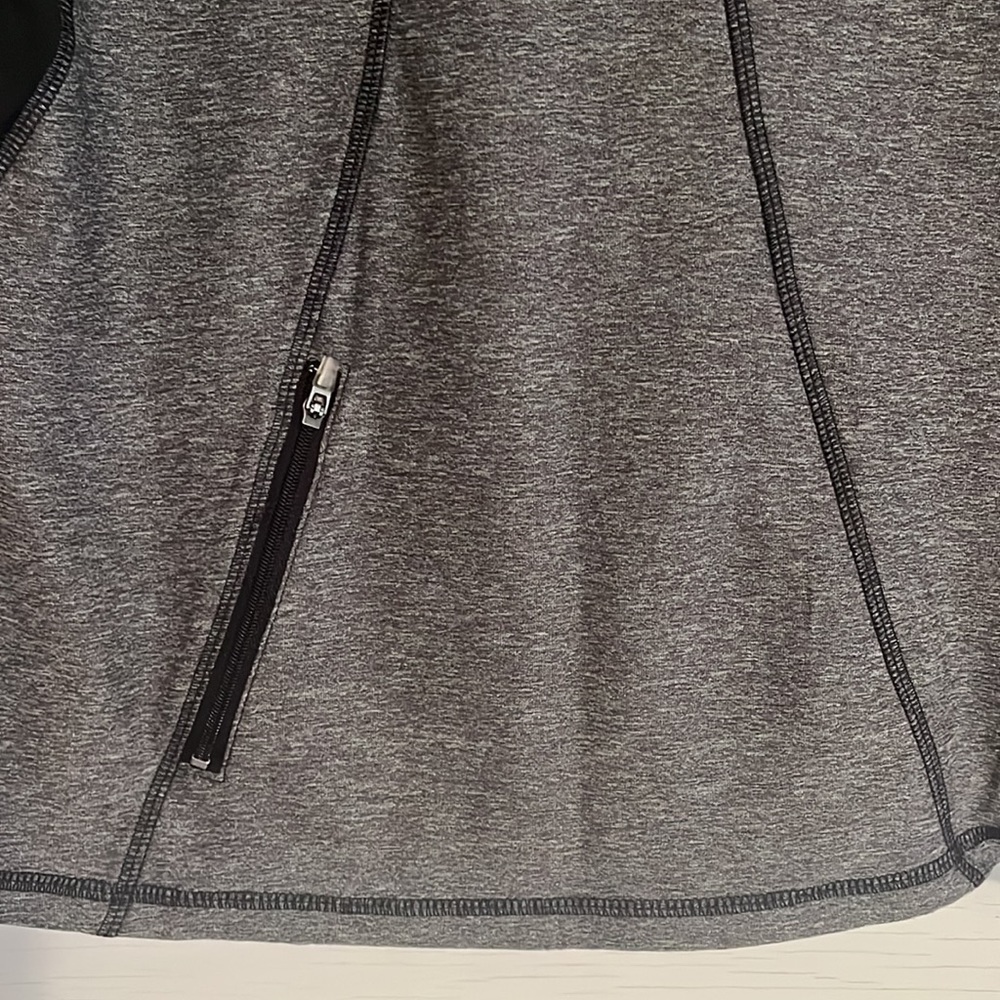 Champion Pullover - Picture 3 of 5